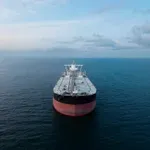 AP: Iran zaplijenio tanker sa naftom dok je putovao kroz moreuz...