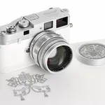 Fotoaparat Lajka koji je pripadao papi Franju prodat za 6,5...