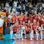 Leteći start Ezačibašija i Fenerbahčea, šampionke kroz dramu do...