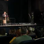 Stojeće ovacije za "Ćelavu pjevačicu", a zvižduci tokom govora na...