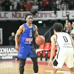 Budućnost previše griješila da bi parirala lideru