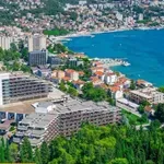 Obezbijeđena sredstva za troškove smještaja i ishrane studentime...