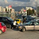 Blokiran kružni tok Cetinje - Nikšić i put Podgorica - Bar,...