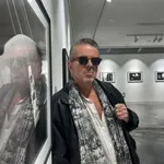 Svijet u plusu i minusu: Crno-bijela rapsodija Mariusa Bartona