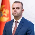 Konzula vratili zbog frakcija u partiji? Izvori ”Vijesti” tvrde da...