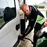 U blokadi i uvoz i rezervoari goriva