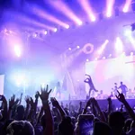 Singlovi s milionskom prodajom koji nisu bili broj jedan