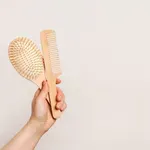 Čišćenje četki i češljeva: Jednostavan korak za blistavu kosu i...