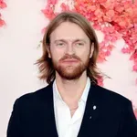 Fineas Ajliš stao u odbranu sestre