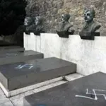 Ambasada Rusije u Srbiji osudila skrnavljenje spomenika...