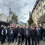 Penzioneri održali humanitarnu akciju pomoći Vladi; Klimenta:...