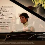 Različite note i epohe sabrane u mimozi