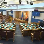 Poslanici završili raspravu o isplatama bivšim radnicima...