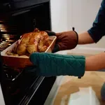 Kako ispeći najsočnije pile - vodič za savršenu koricu i mekano...