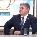 Ko upravlja zanatlijama: Oprečni stavovi o izvršnom direktoru...