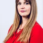 Vujisić svedenim izrazom oblikuje tenzije savremenog života