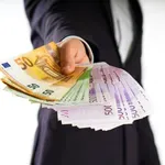 Bošnjacima i Srbima po 300.000 eura, Hrvatima 50 hiljada