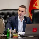 Vlada: 3,5 miliona eura za zakup dodatnog aviona za gašenje požara...
