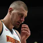 Jokić puni dvocifrene kolone i u plej-ofu, Lebron zaustavio...