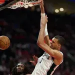 Velikan se vratio - Sparsi u polufinalu Zapada poslije devet...