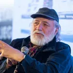 Kad stihovi zamirišu na život: Šerbedžija pretvorio Sajam knjiga u...