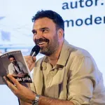 Bosiljčić otkrio „Naše priče“, Bazdulj donio spoj krimića i ljubića