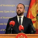 Nikolić: Umjesto čestitke iz Beograda ponovo plasiraju...