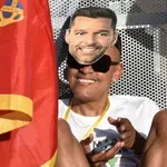 Prvi fanovi Rikija Martina već zauzeli pozicije najbliže bini uoči...
