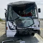 Pakistan: Minibus udario u autobus, poginulo 17 osoba