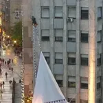 Transparent "Srbija pobeđuje" skinut sa Palate Albanija u Beogradu