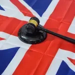 Dvojica Rumuna osuđena za napad na novinara u Londonu, sumnja se...