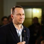 Šikorski: Ako se Ukrajina ne slomi tokom zime, biće moguć prekid...