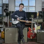 Džoni Mar nudi na aukciji skoro 100 gitara