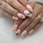 Voćni manikir je najzabavniji beauty trend ljeta: Jagode,...