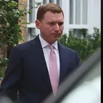 Observer: Džordž Kotrel ugasio biznis u Crnoj Gori dok traje...