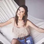Alesandra Ambrozio uskoro pred oltarom