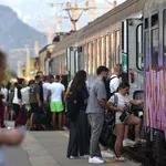CIN-CG Naplaćuju usluge kojih nema: ŽPCG uveo onlajn karte,...