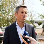 Svi znamo da se kopati mora