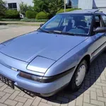 Na prodaj je nikoli registrirana Mazda 323F iz leta 1990