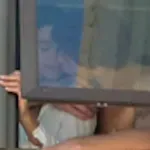 Paparac: Ujeli napol golega zvezdnika in njegovo novo ljubimko