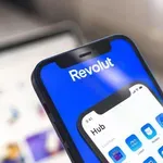 Revolut goljufom predal osebne podatke več sto strank