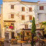 Velik padec: Se zdaj splača kupiti nepremičnino