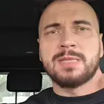 Kaj se dogaja z Robertom Roškarjem? V takšnem stanju ga še nismo videli ...