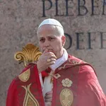 Papež: "Vaše roke so polne krvi!"