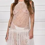 Zvezdnica je pozabila na obliže za bradavičke