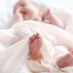 Znani Slovenki se je pri 44 letih izpolnila največja želja, rodila je deklico