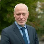 Milan Brglez beži iz politike