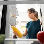 Ključna je razlika med "porabiti do" in "uporabno najmanj do"