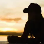 19-letnica do nore zaposlitvene priložnosti brez faksa in izkušenj