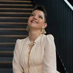 Video: Tanja Žagar na oder pripeljala sina